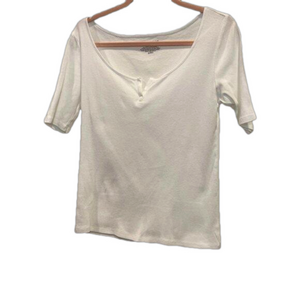Ann Taylor White Shirt with front split neck - Size Medium NWOT (74)